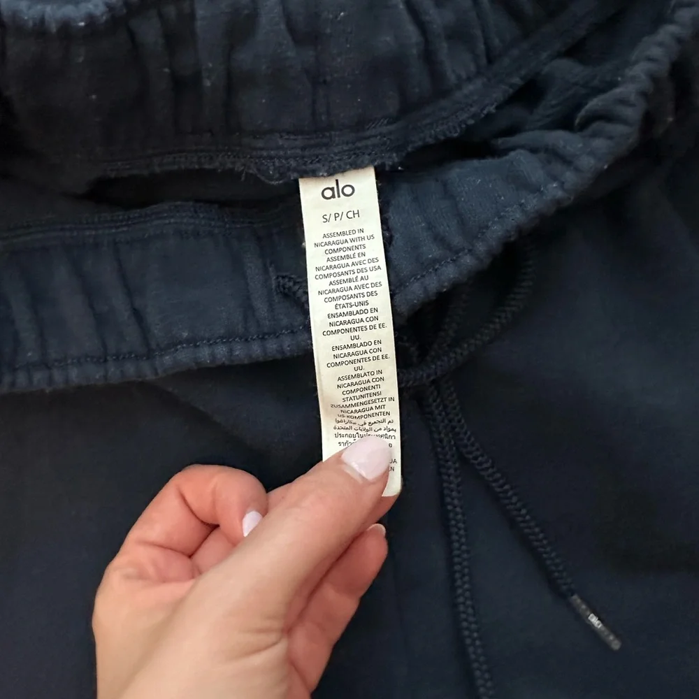 ALO Navy Blue Accolade Joggers Size Small - Picture 5 of 5